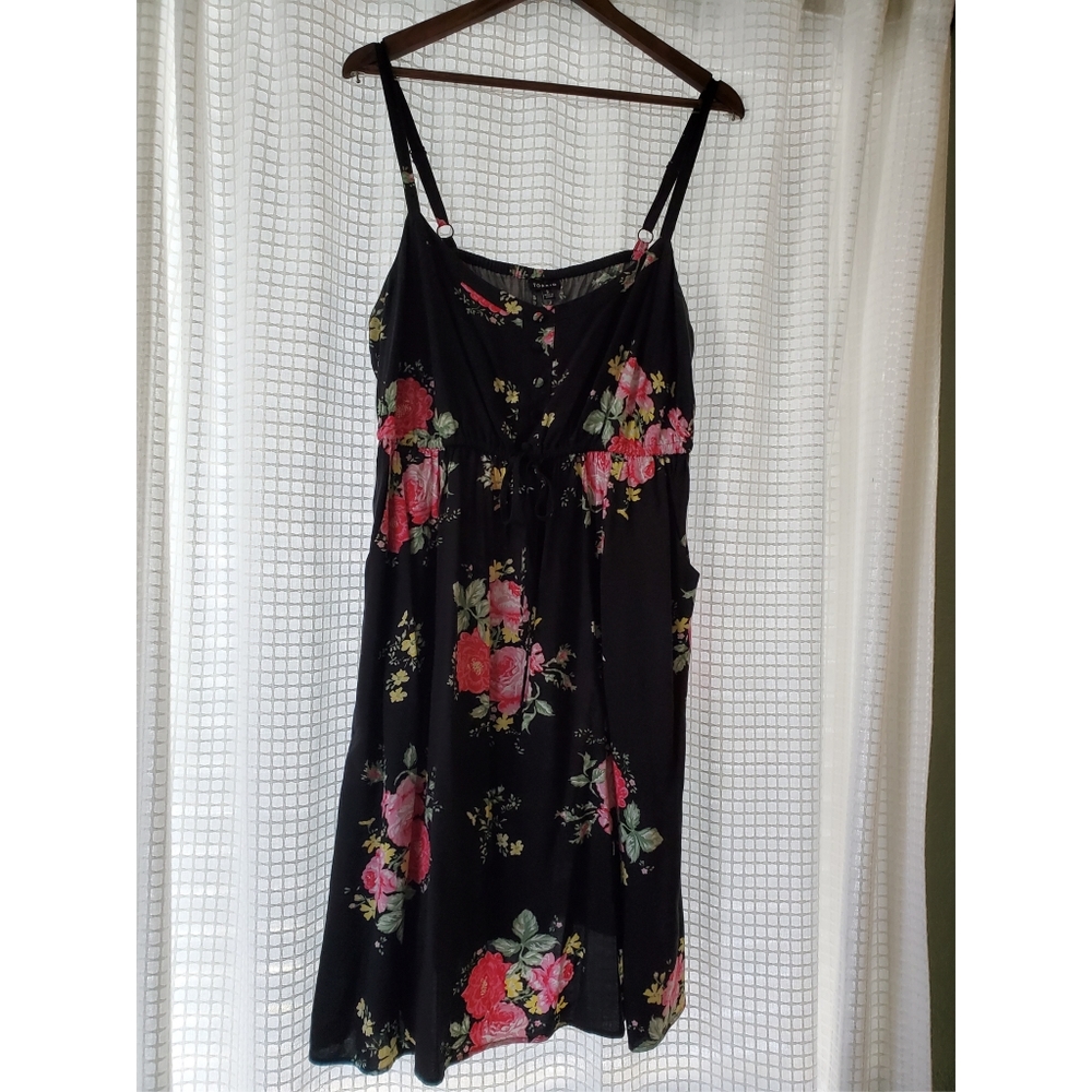 Torrid floral midi dress with pockets!